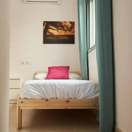 Stunning Penthouse Terrace & Pool , Free Parking 公寓