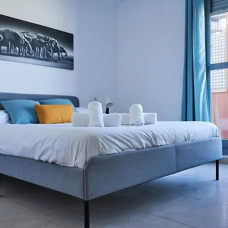 Stunning Penthouse Terrace & Pool , Free Parking
